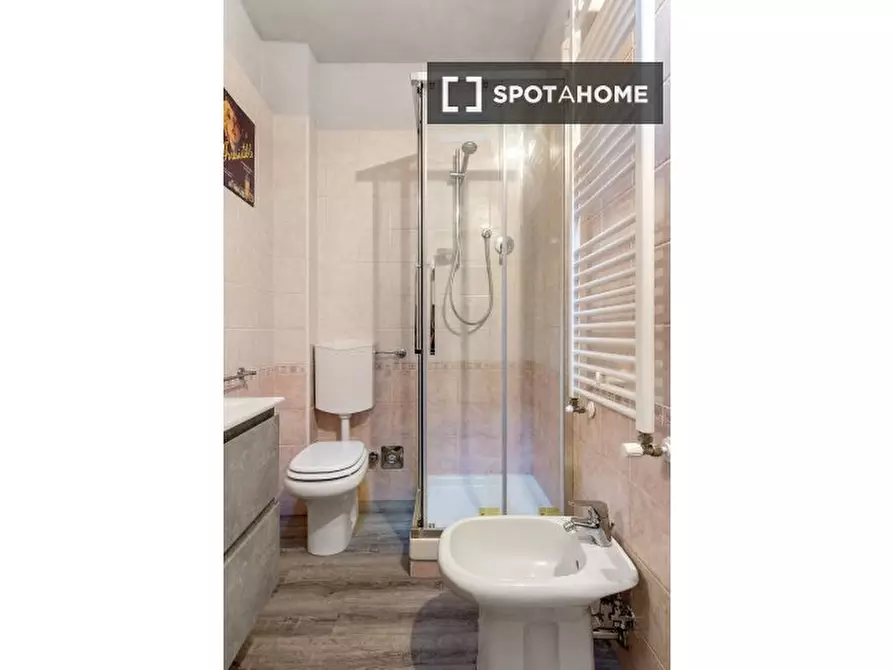 Immagine 10 di Appartamento in affitto  in Corte de Galluzzi a Bologna