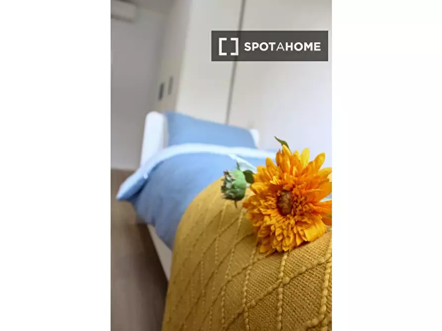 Immagine 3 di Camera condivisa in affitto  in Via Privata Paternò a Milano