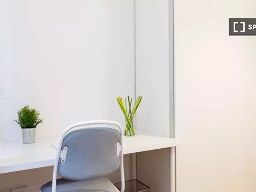 Immagine 11 di Camera condivisa in affitto  in Via Dei Mandorli Milan a Corsico