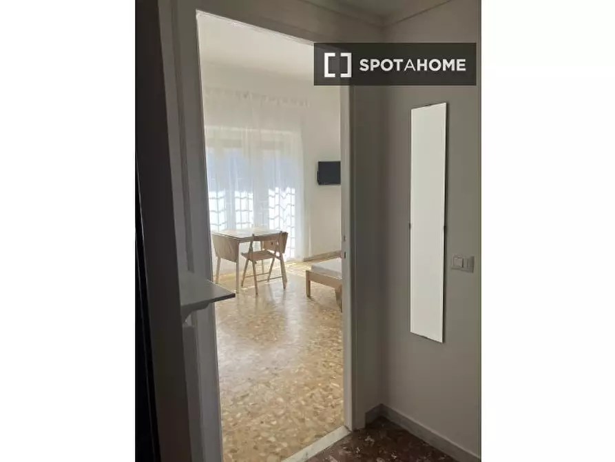 Immagine 10 di Ufficio in affitto  in Via Montecristo a Roma