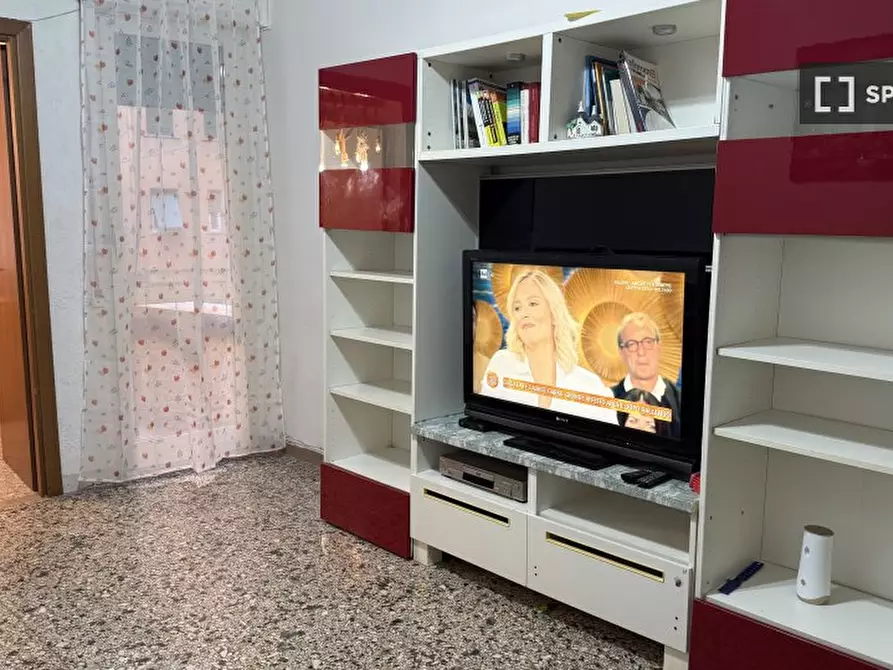 Immagine 11 di Appartamento in affitto  in Via Aversa a Roma