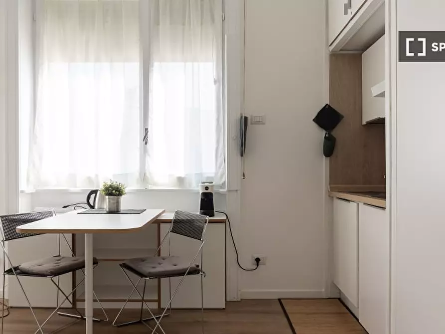 Immagine 11 di Appartamento in affitto  in Corso Garibaldi a Roma