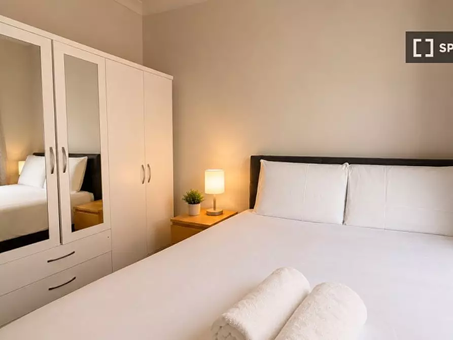Immagine 1 di Appartamento in affitto  in York Street a Paddington
