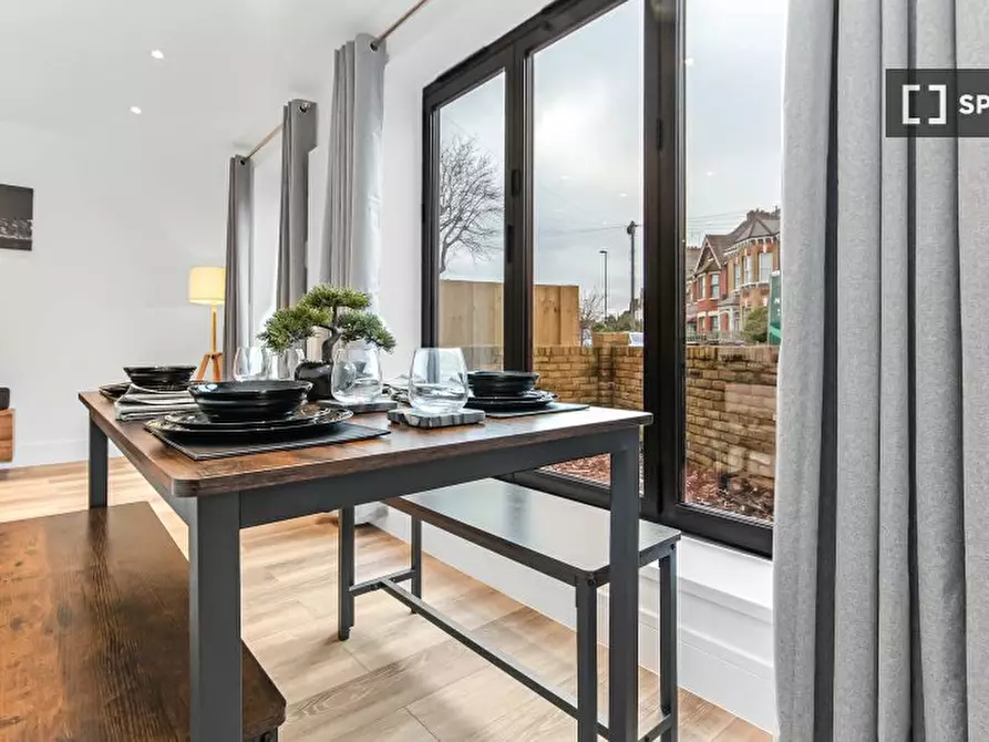 Immagine 1 di Appartamento in affitto  in Vincent Rd a Croydon