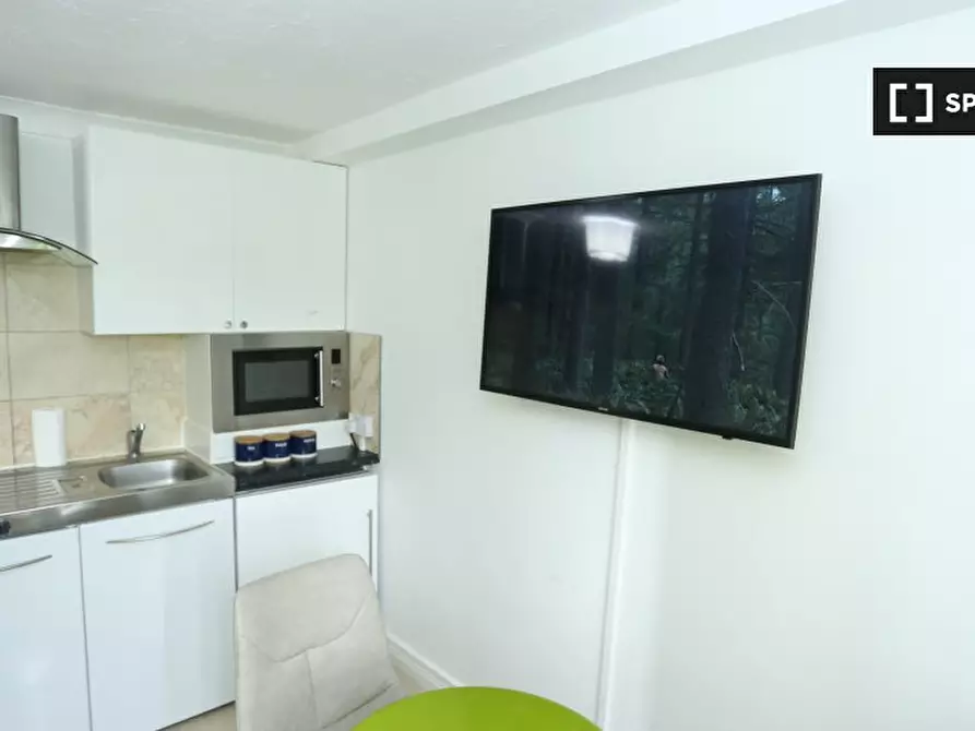 Immagine 6 di Ufficio in affitto  in Lytham Cl a Eltham