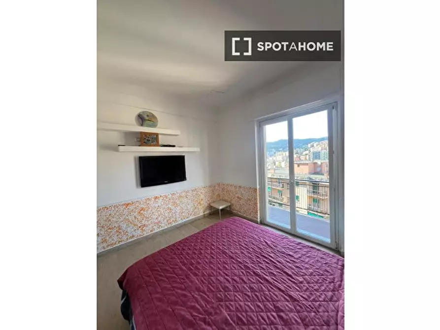 Immagine 8 di Camera condivisa in affitto  in Via Carmelo Onorato a Genova