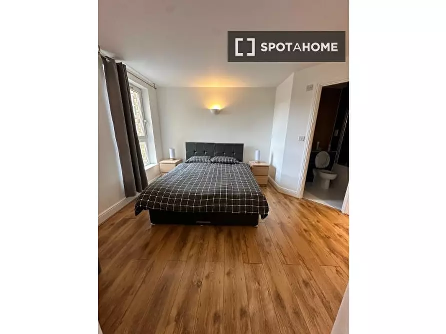 Immagine 6 di Appartamento in affitto  in Commercial Rd a Poplar