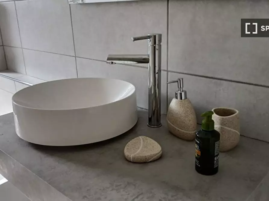 Immagine 2 di Ufficio in affitto  in Via Paul Valery a Milano