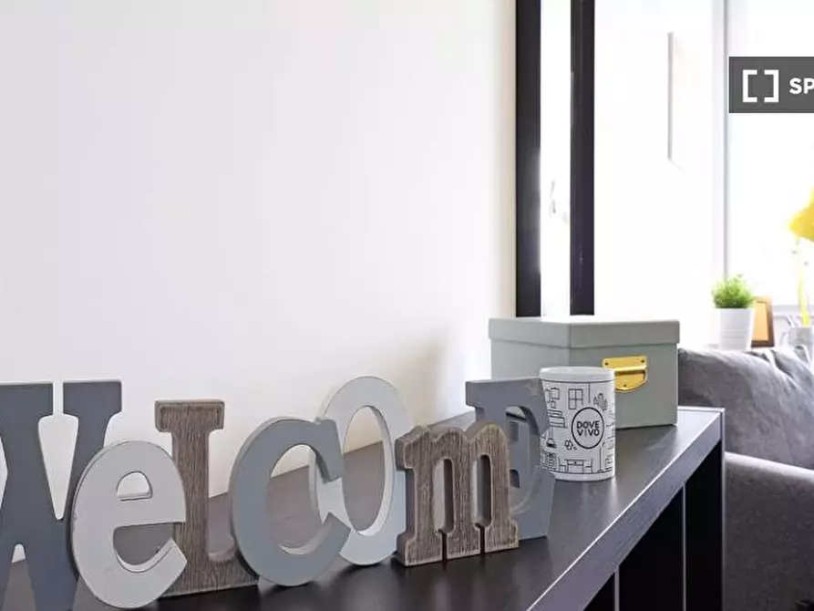 Immagine 5 di Camera condivisa in affitto  in Via Antonino Lo Surdo a Roma