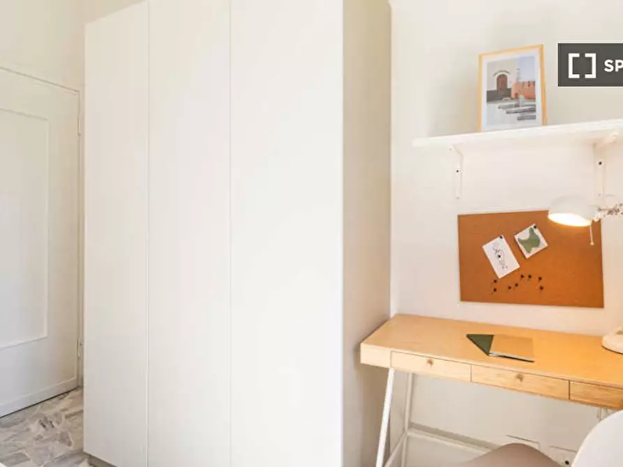 Immagine 5 di Camera condivisa in affitto  in Via Salvatore Barzilai a Milano