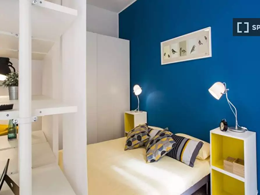 Immagine 2 di Camera condivisa in affitto  in Via San Calocero Milan a Milano