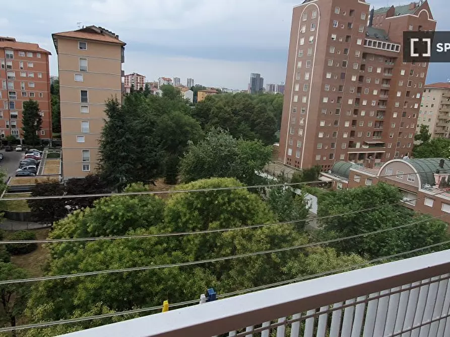 Immagine 12 di Camera condivisa in affitto  in Via Camillo Giussani a Milano