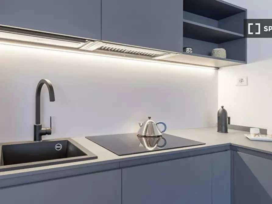 Immagine 8 di Camera condivisa in affitto  in San Giovanni a Trento