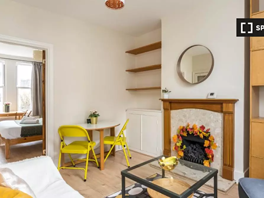 Immagine 10 di Appartamento in affitto  in (first floor flat) Westville Road a Hammersmith