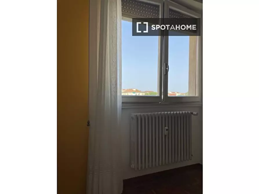 Immagine 5 di Camera condivisa in affitto  in Via Varesina a Milano