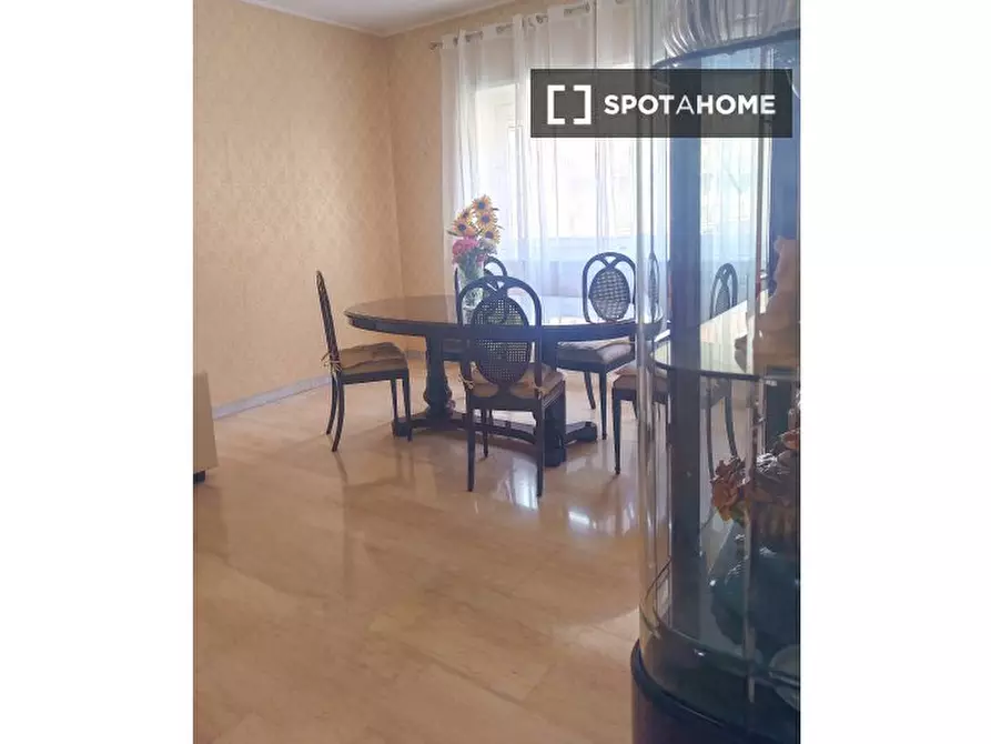 Immagine 15 di Appartamento in affitto  in Via Cipriano Facchinetti a Roma