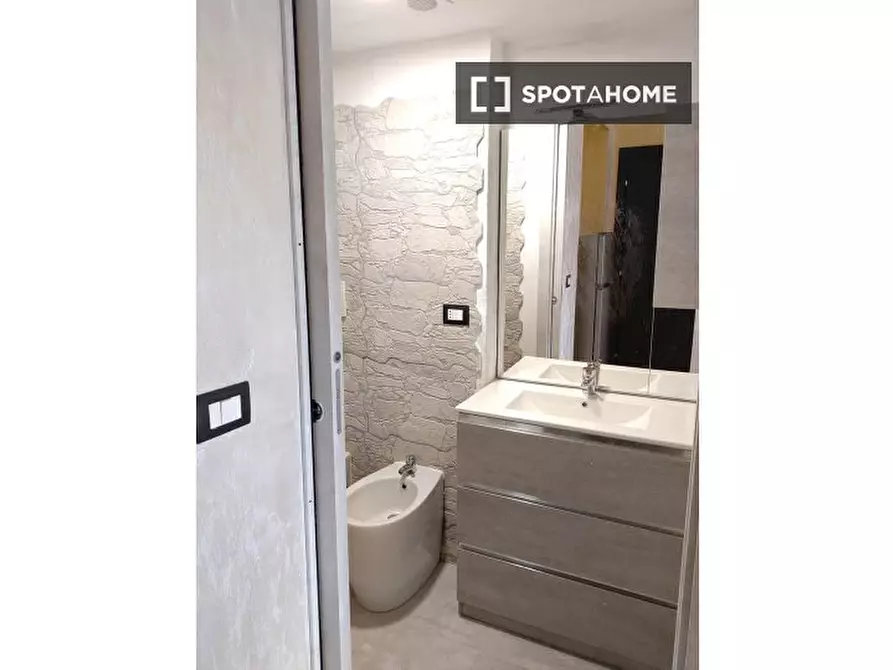 Immagine 19 di Ufficio in affitto  in Via Baltea a Torino