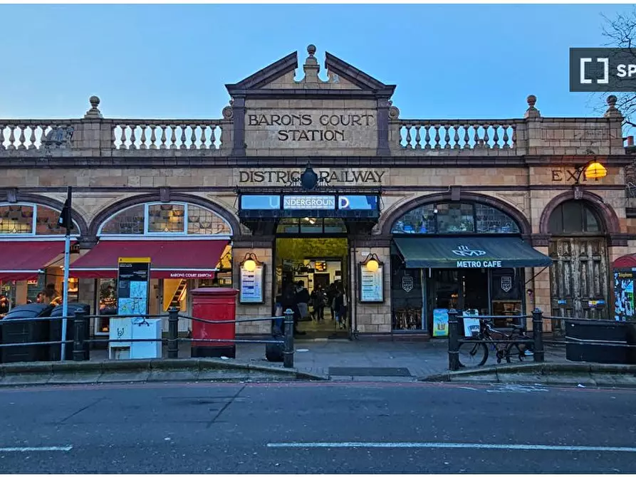 Immagine 10 di Appartamento in affitto  in D Greyhound Rd a Hammersmith