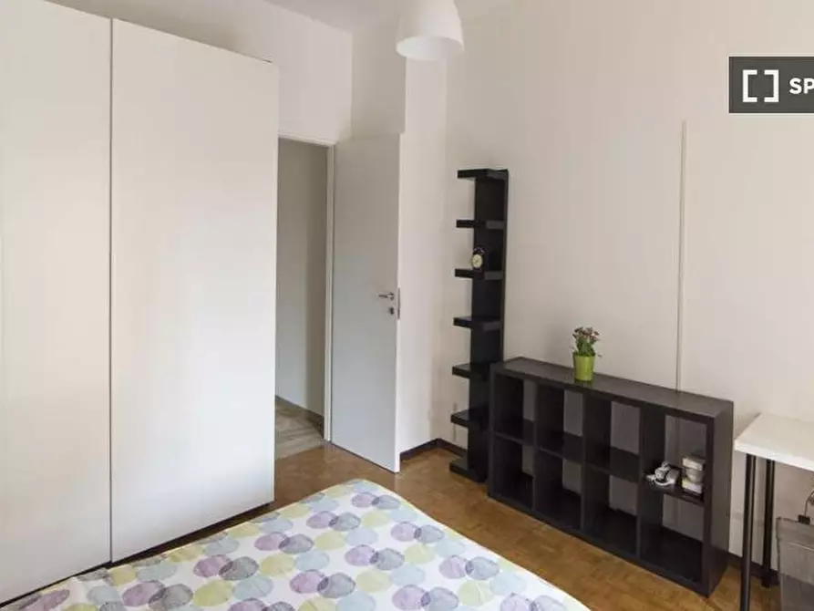 Immagine 3 di Camera condivisa in affitto  in Via Valvassori Peroni a Milano