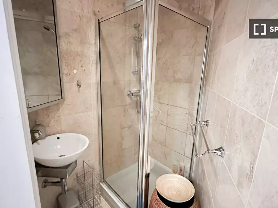 Immagine 19 di Appartamento in affitto  in B Kensington High St a Kensington