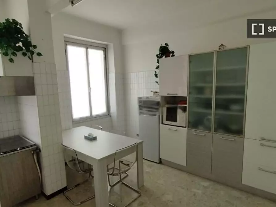 Immagine 6 di Camera condivisa in affitto  in Via Francesco Sivori a Genova