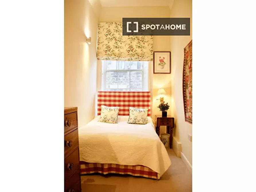 Immagine 19 di Appartamento in affitto  in Castle St a New Town