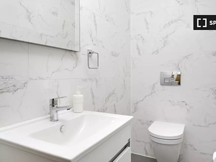 Immagine 5 di Appartamento in affitto  in -661 High Rd a Walthamstow