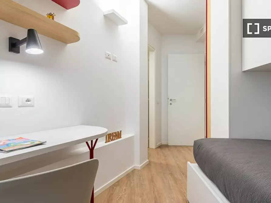 Immagine 3 di Camera condivisa in affitto  in San Giovanni a Trento