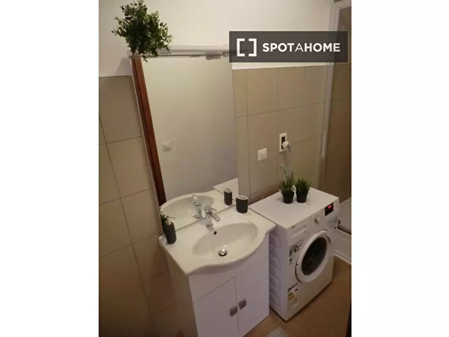 Immagine 12 di Camera condivisa in affitto  in via San Roberto Bellarmino a Padova