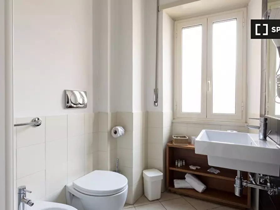 Immagine 12 di Camera condivisa in affitto  in Via Ugolino Cavalcabò a Roma