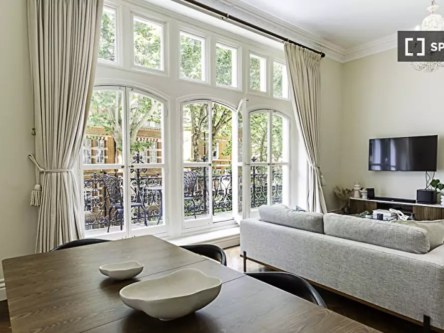 Immagine 8 di Appartamento in affitto  in -13 Kensington Court a Kensington