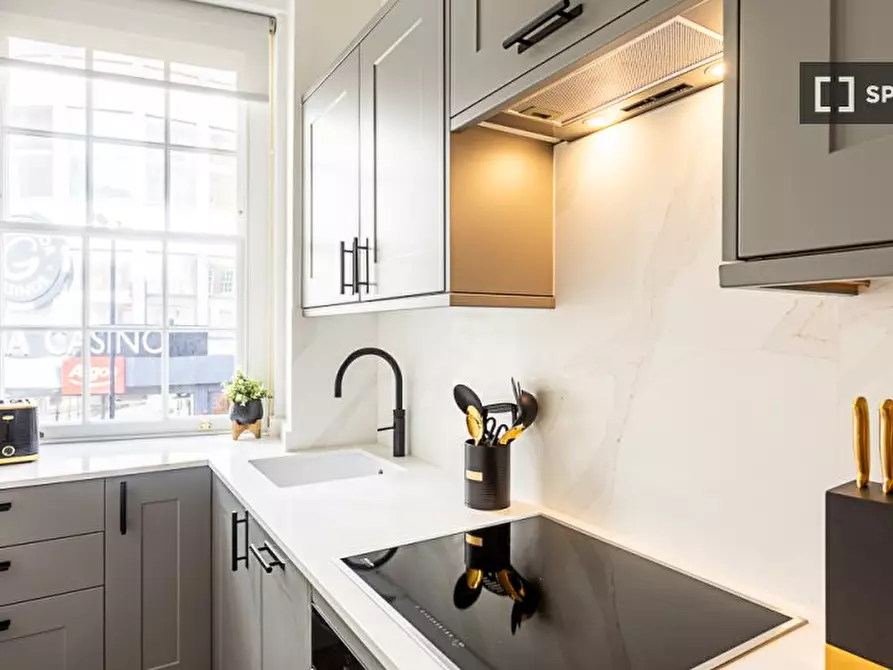 Immagine 11 di Appartamento in affitto  in Forset Court a Paddington