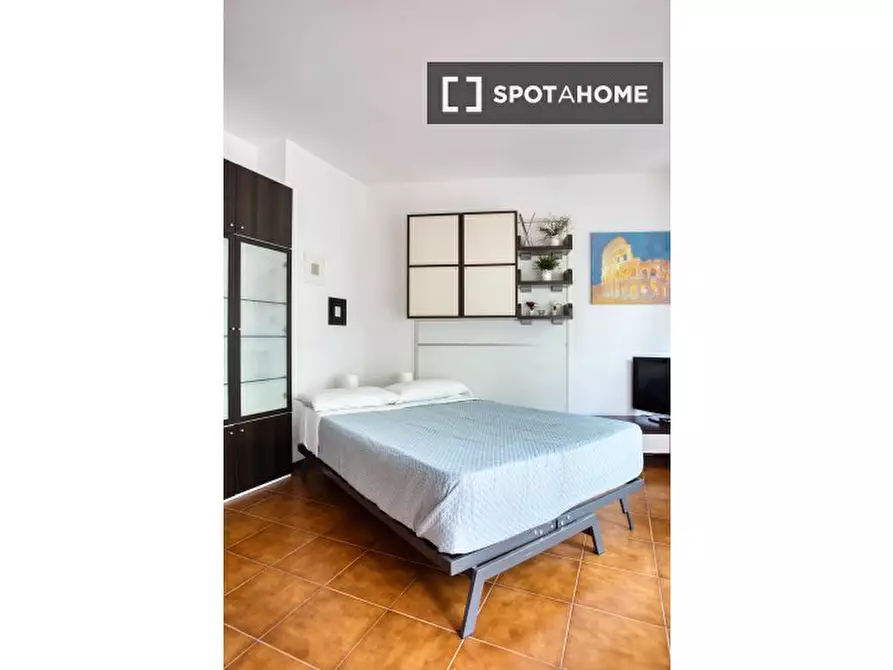 Immagine 10 di Ufficio in affitto  in Via Mauriac a Roma