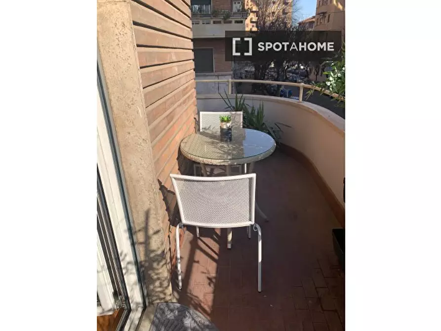 Immagine 14 di Appartamento in affitto  in Via M.Poggioli a Roma