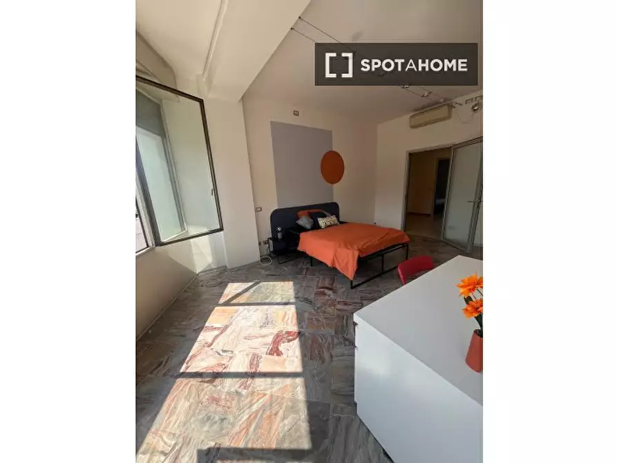 Immagine 12 di Camera condivisa in affitto  in Trento a Brescia