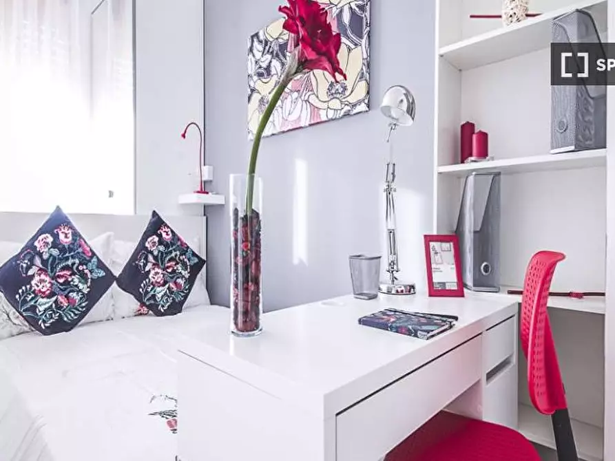 Immagine 2 di Camera condivisa in affitto  in Via Tito Vignoli a Milano