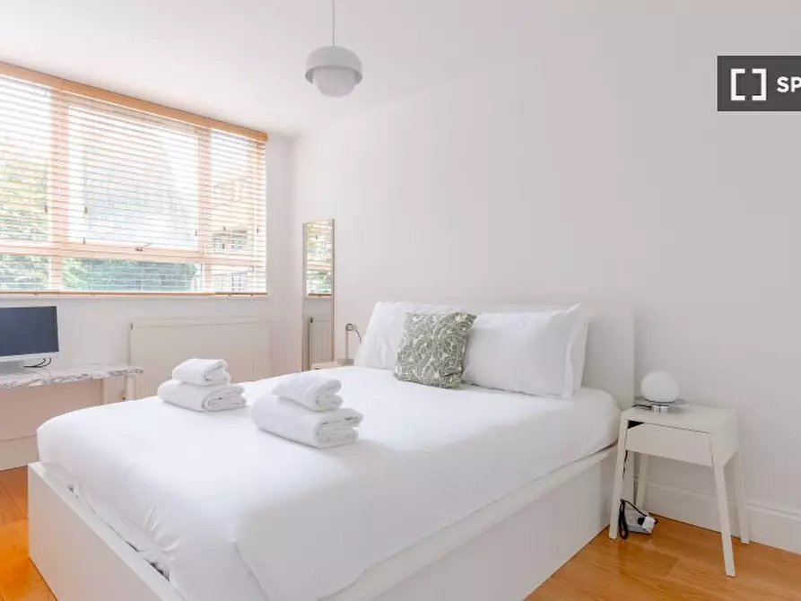 Immagine 1 di Appartamento in affitto  in Crondall Ct a Islington