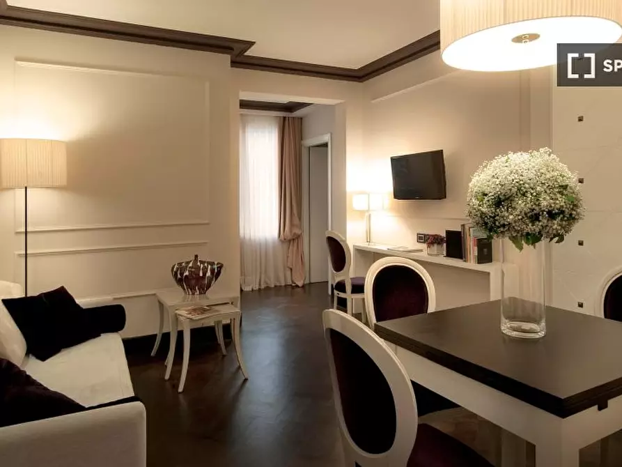 Immagine 1 di Appartamento in affitto  in Via dei Brunelleschi a Firenze