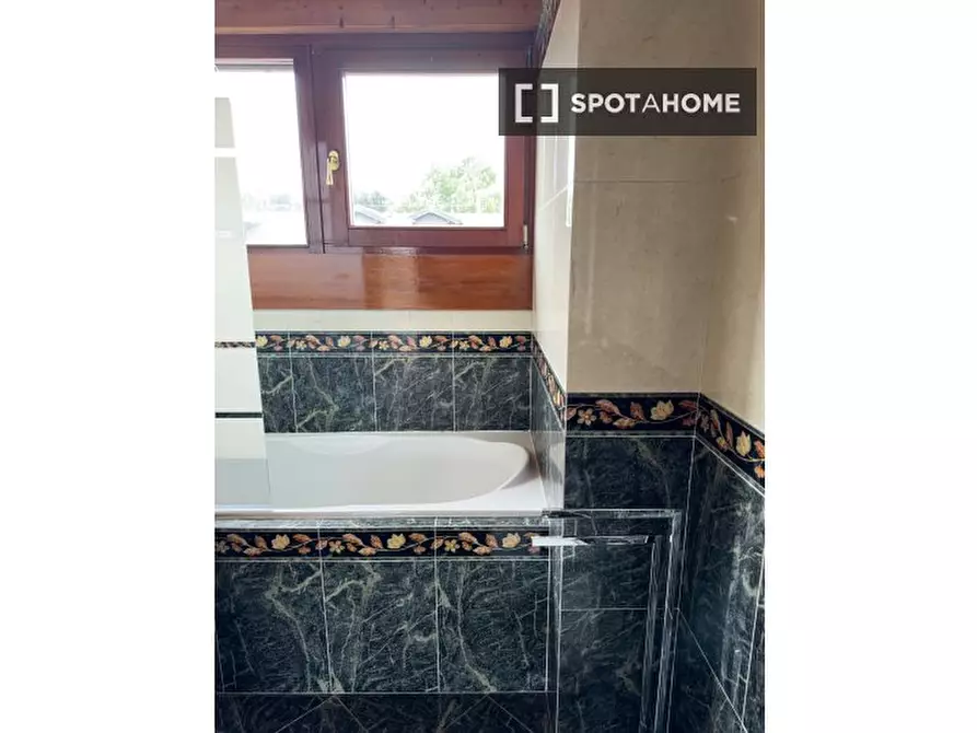 Immagine 4 di Appartamento in affitto  in Via Novara a Milano