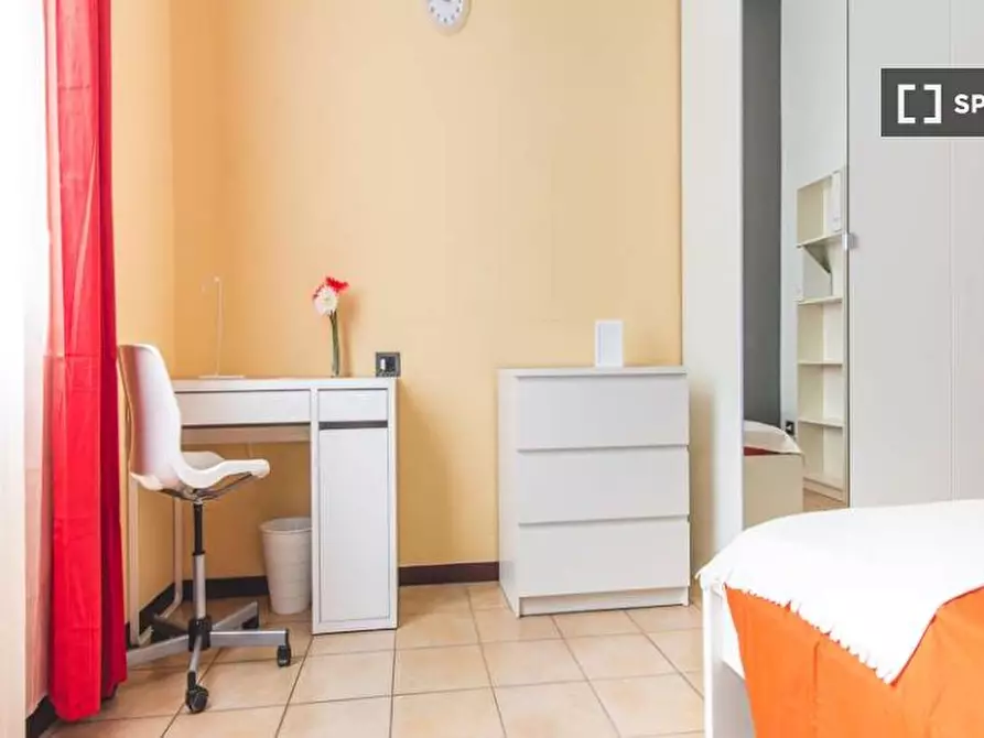 Immagine 5 di Camera condivisa in affitto  in Viale Monza a Milano