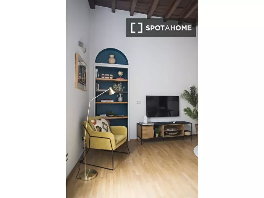 Immagine 15 di Appartamento in affitto  in Via Santa Marta a Milano