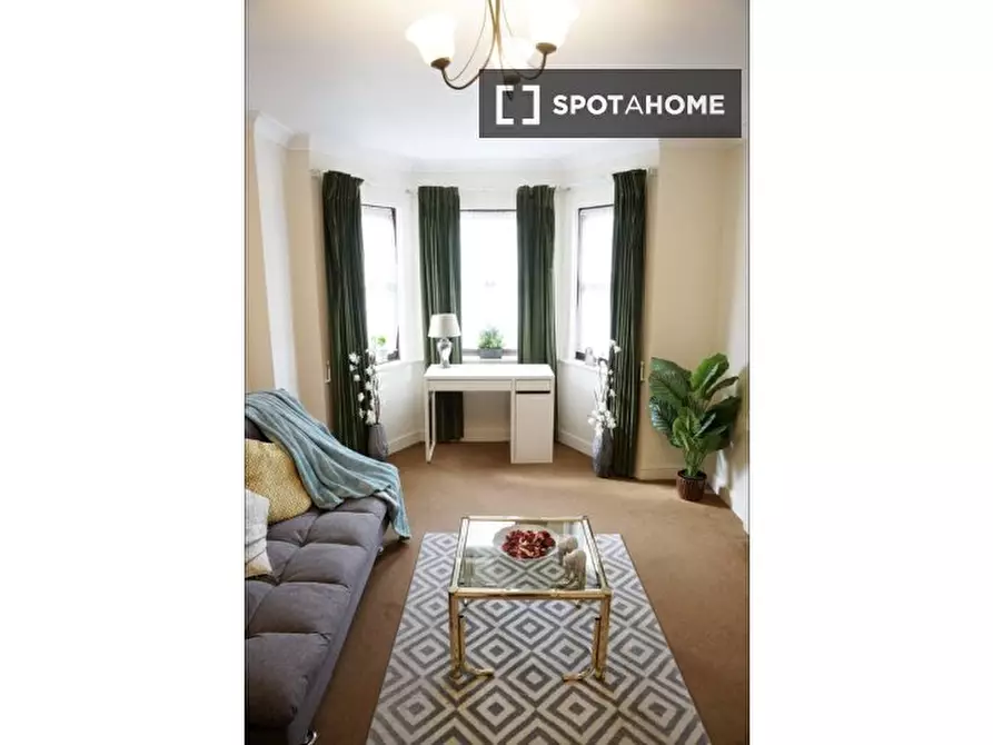 Immagine 3 di Appartamento in affitto  in Parkgate a Colnbrook with Poyle