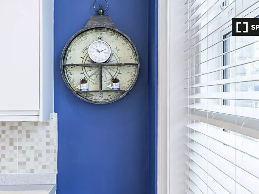 Immagine 9 di Appartamento in affitto  in Kilburn High Rd a Camden Town