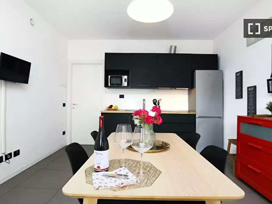 Immagine 9 di Camera condivisa in affitto  in Via Luigi Mercantini a Milano