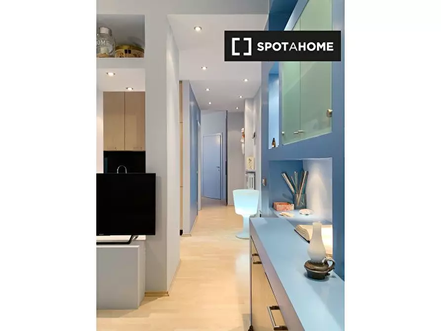 Immagine 11 di Ufficio in affitto  in Via Val di Sole a Milano