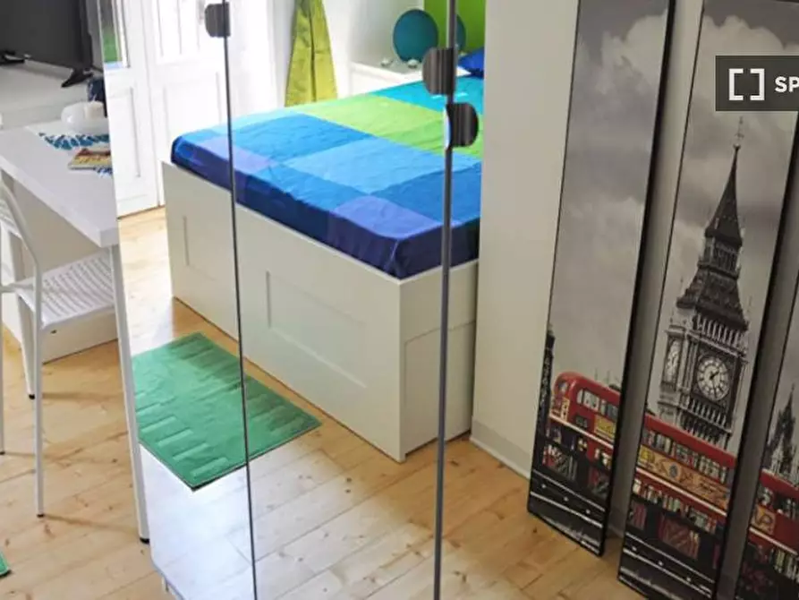 Immagine 1 di Camera condivisa in affitto  in Via Mauro Macchi a Milano