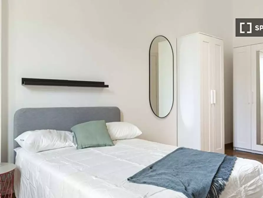 Immagine 2 di Camera condivisa in affitto  in Via Giovanni Pascoli a Milano