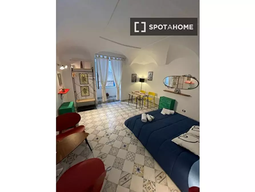 Immagine 3 di Appartamento in affitto  in Vico II Foglie A Santa Chiara a Napoli