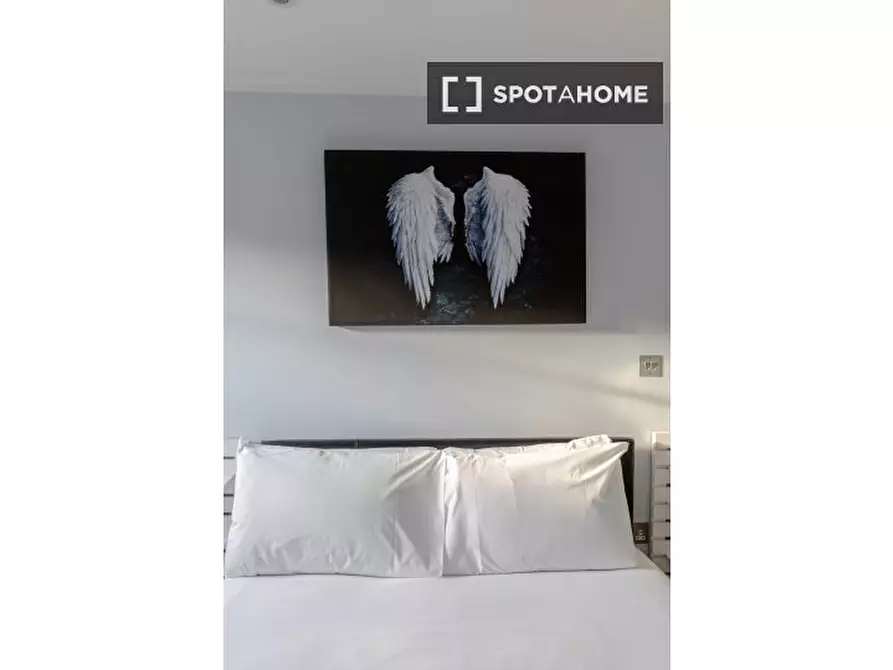 Immagine 8 di Appartamento in affitto  in Greyhound Rd a Hammersmith