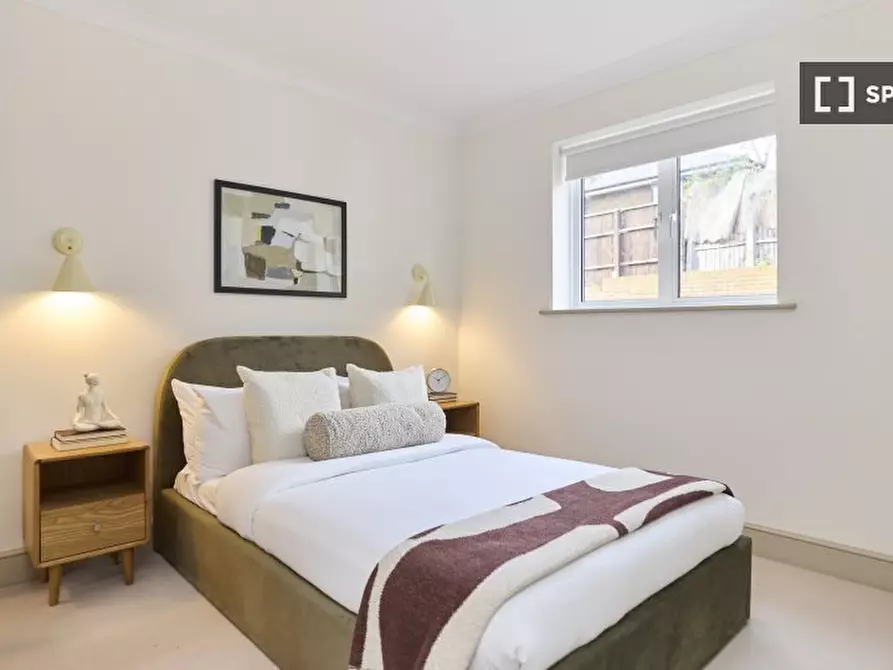 Immagine 1 di Appartamento in affitto  in Graces Mews a Paddington